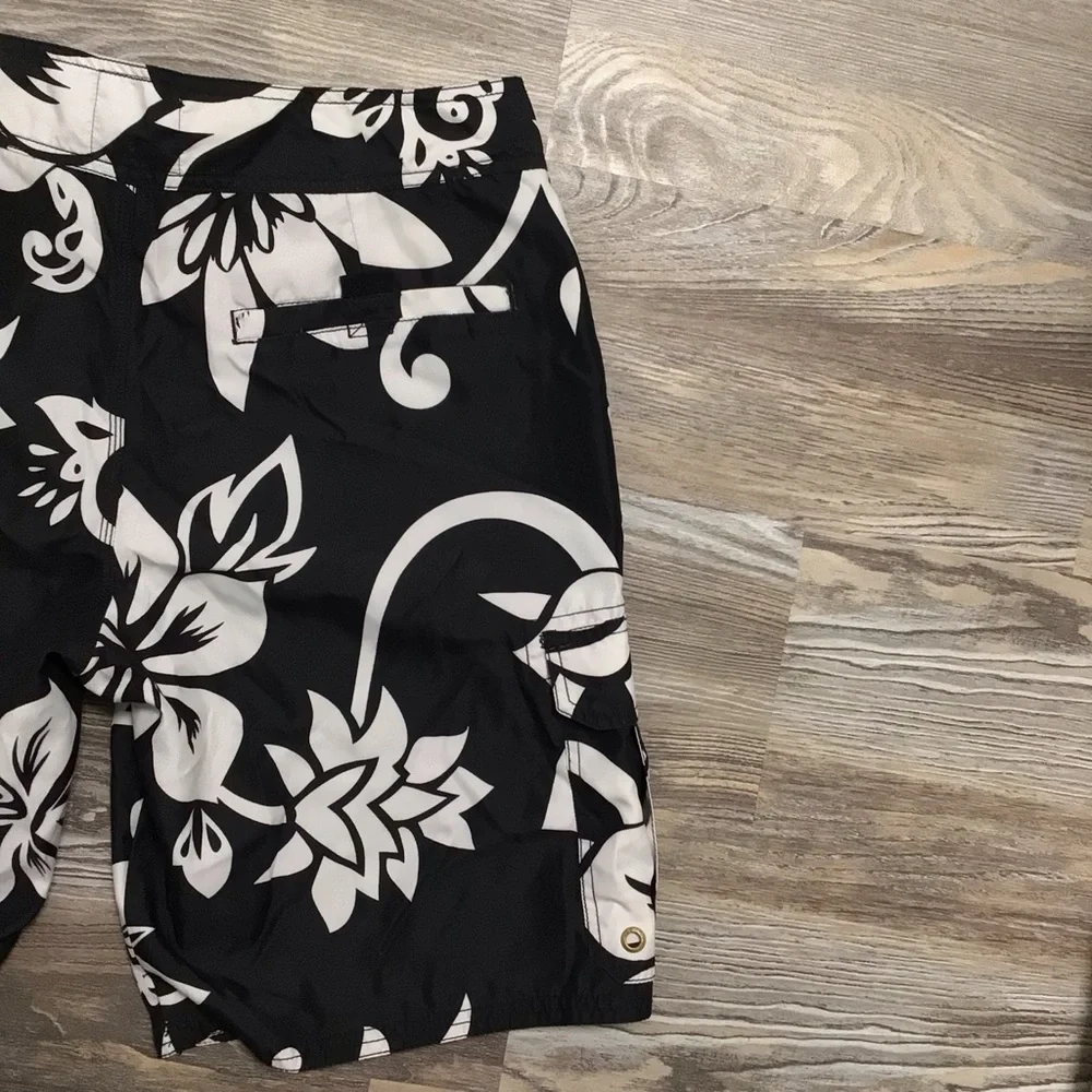 Old Navy Black and White Floral Board Shorts Mesh Lining Medium